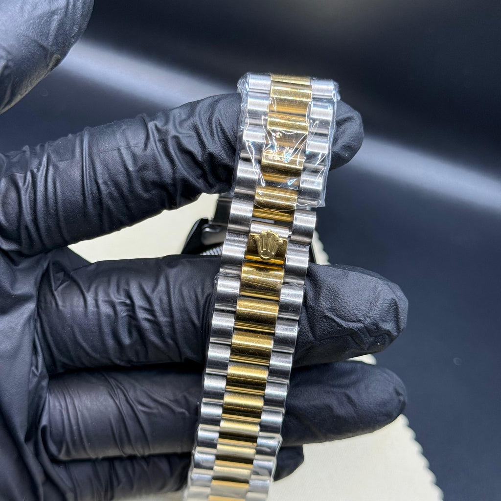 Rolex oyster perpetual truetone with golen dial with date